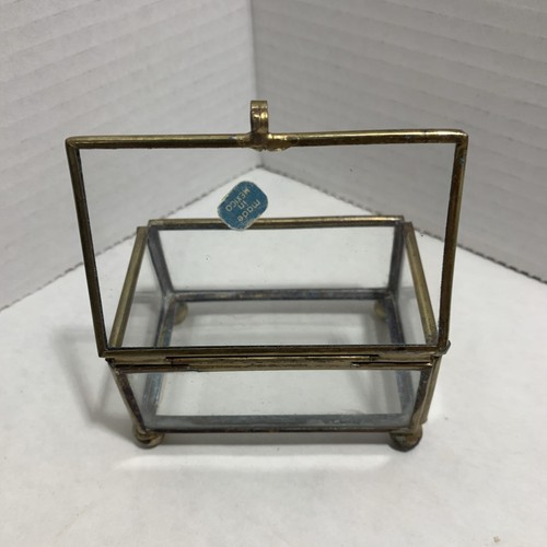 Ataúd/estuche de baratija vintage pequeño rectangular de vidrio con marco de latón LEER - Imagen 2 de 11