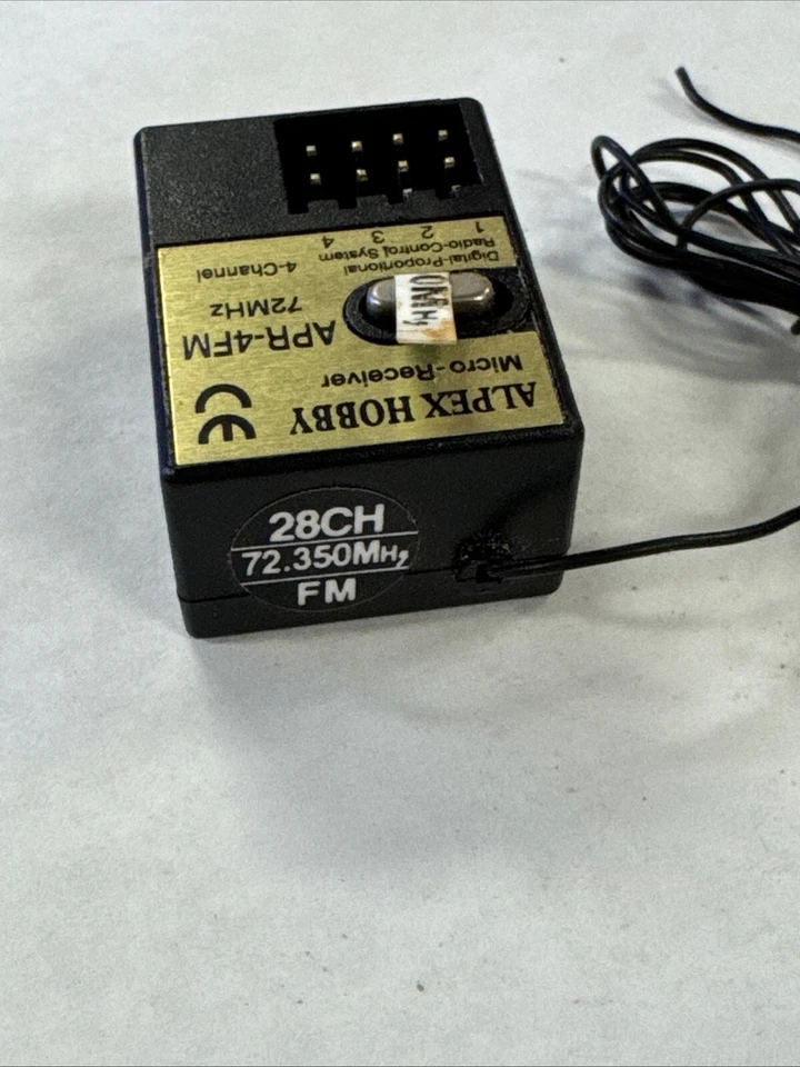 Rare ALPEX HOBBY Micro Receiver APR-4FM 4ch 72.350 Mhz - Image 3 of 3