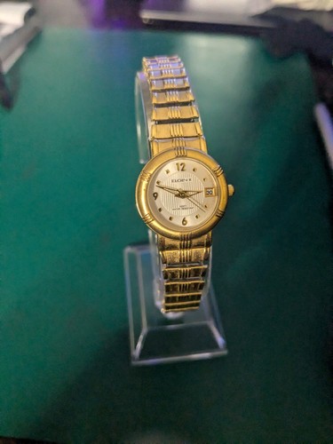 Elgin II Date 100 FT Water Resistant Watch ELTO16 155 VJ22 New Battery Nice - Picture 4 of 5