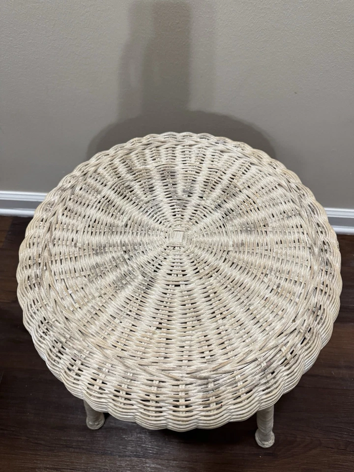 Vintage Mid Century Wicker Rattan Vanity Stool Plant Stand Set of 2, White - Image 3 of 4