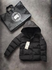 Canada Goose Macmillan Parka Black Label Size M, OPEN TO ALL OFFERS