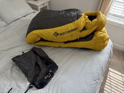Sea to Summit Spark 0F Down Sleeping Bag - Very lightly used - Adult Owned