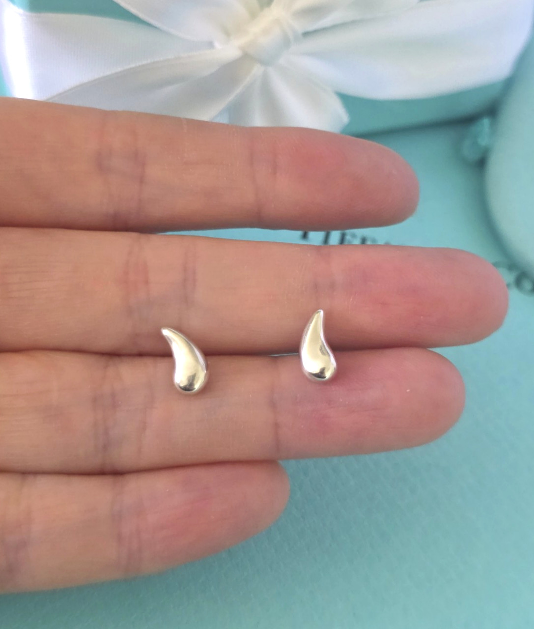 Tiffany & Co. Silver Elsa Peretti Tear Drop Teardrop Stud Earrings, RRP £475
