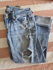 American Eagle Artist Crop Jeans Size 2 Low Rise Distressed Super Stretch Denim