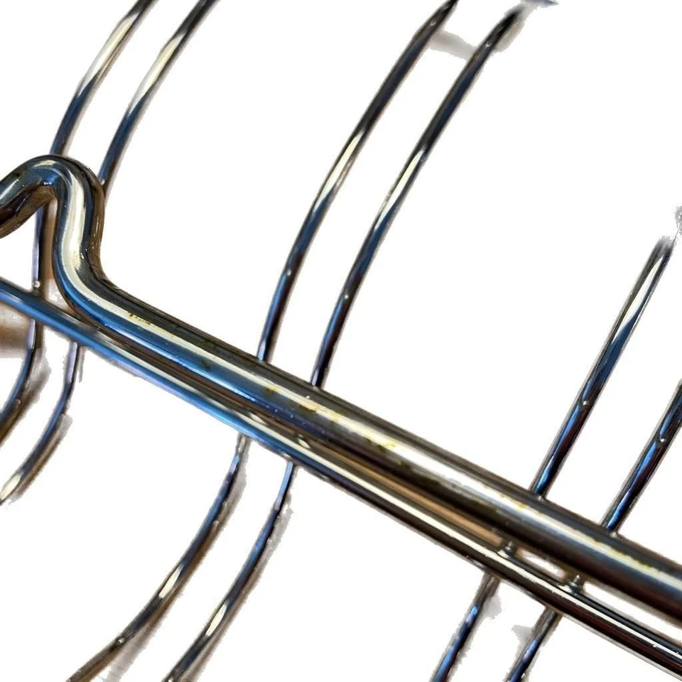 Taza o soporte para copa de vino de plata debajo del estante Foto 2 de 2