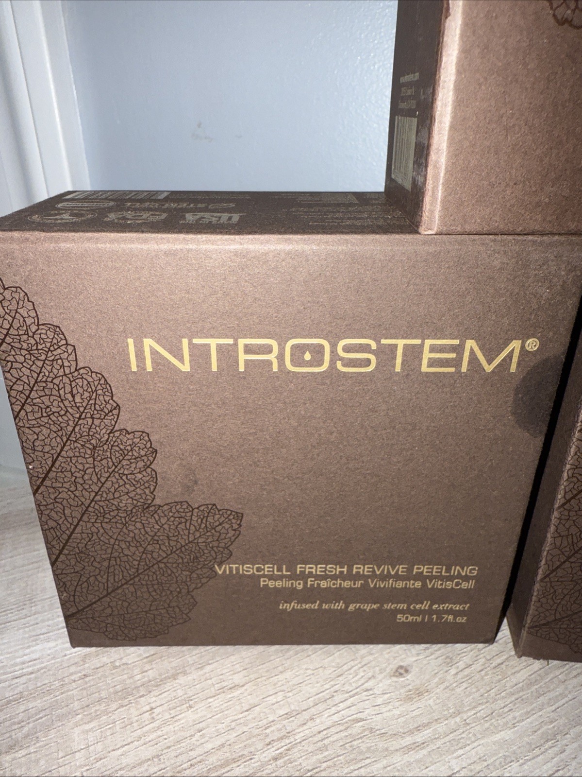 Introstem Vitiscell Day Repair Facial Cream, Revive Peeling  & Fresh Toner Set
