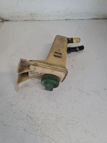 Volkswagen Passat 2000 Power Steering Pump Oil Reservoir Tank 8D04 #2474746-08