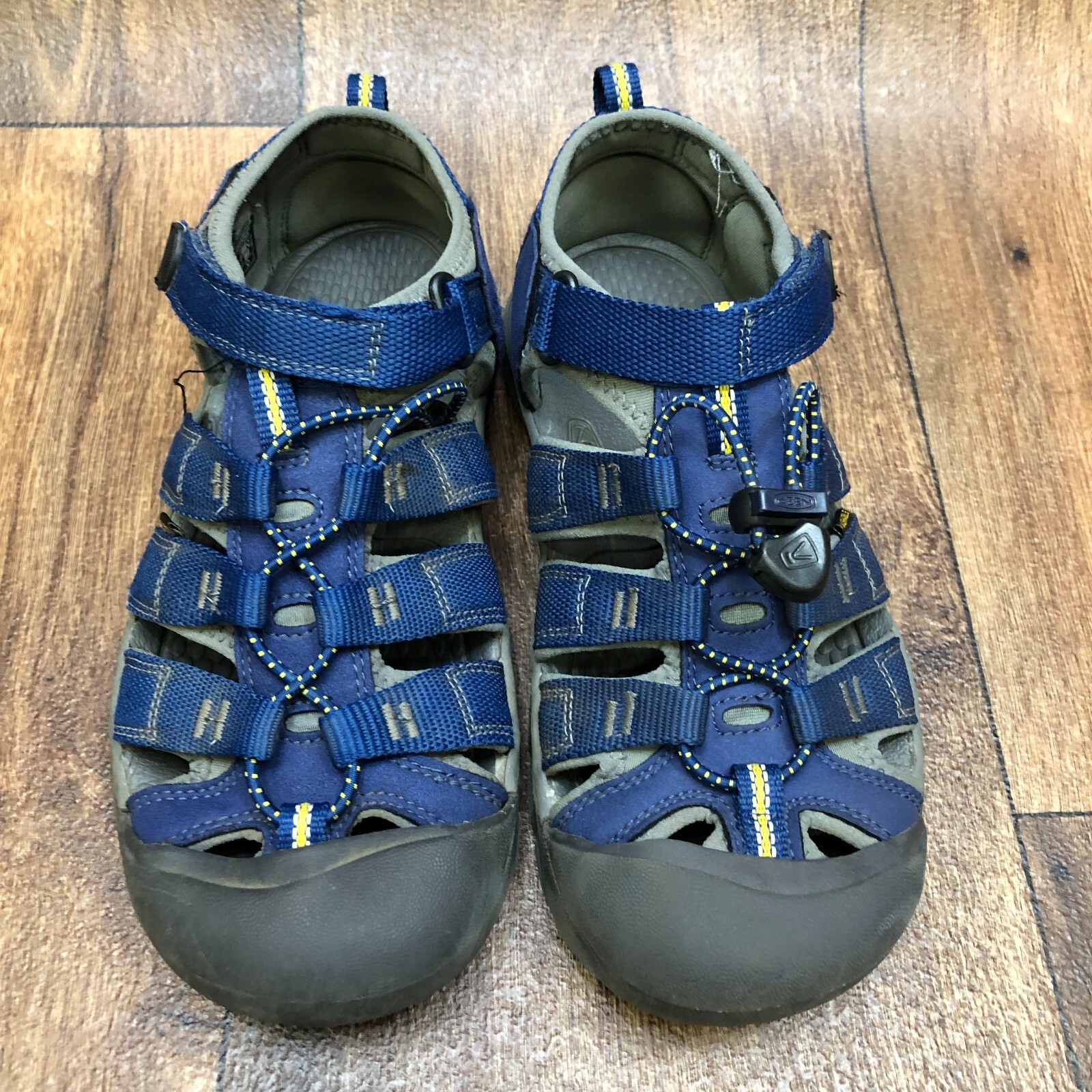 KEEN Newport H2 sandalo sportivo impermeabile blu scuro giovanile taglia 4 in ottime condizioni!