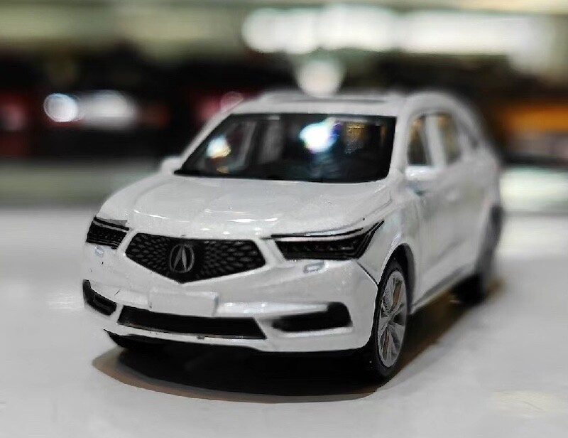 Miniature Acura MDX SUV Blanc 1:64 - Bburago - Modèle Métal Die-Cast 2023