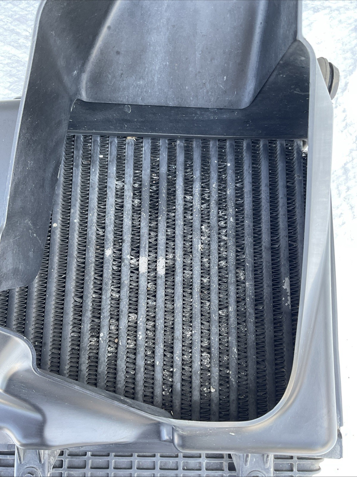 OEM 14-24 MASERATI GHIBLI 3.0L TURBO INTERCOOLER PASSENGER RIGHT 16474840