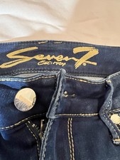 Seven7 - Jeans - Women  s Size: 6 - Soft Denim Jeans - Tapered-Leg