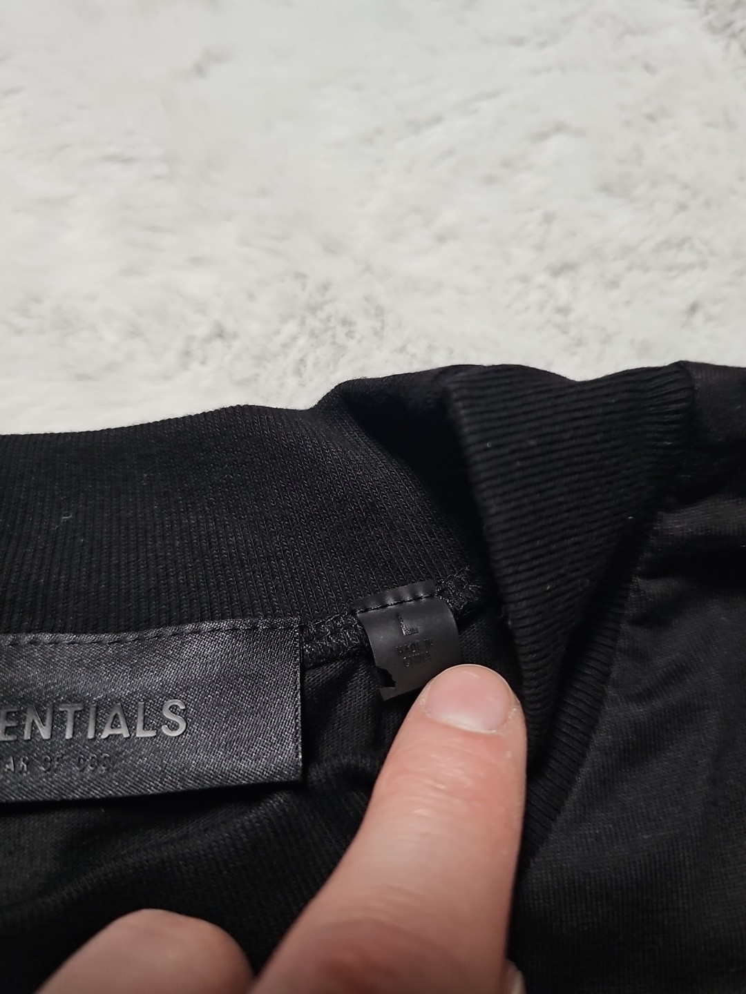 FEAR OF GOD Essentials Tee/ T-Shirt Men's Size L Black Cotton Blend New With Tag thumbnail 4