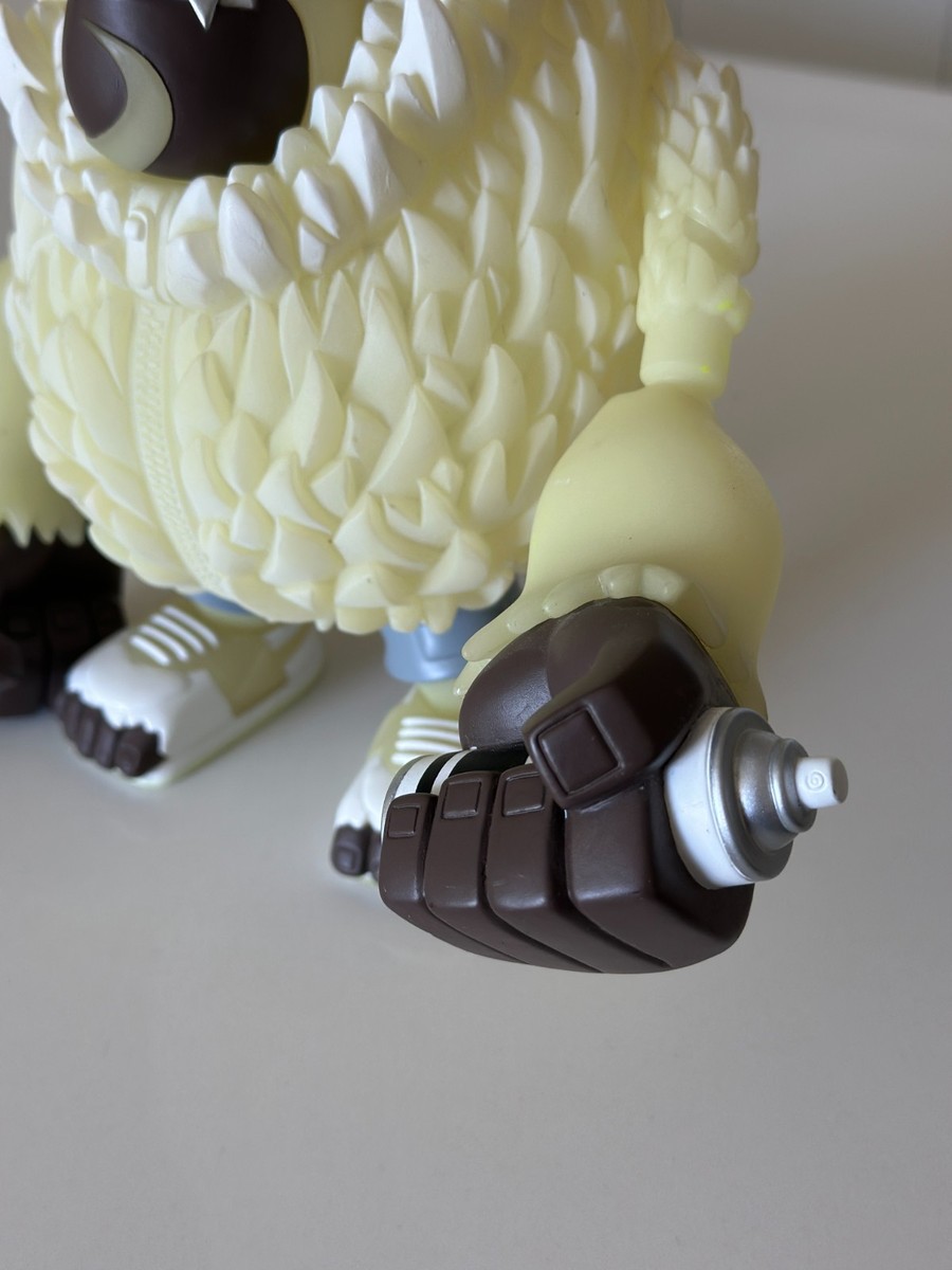 Tim Tsui Da Team Bronx GID Vinyl Figure – Glow-in-the-Dark Ape w