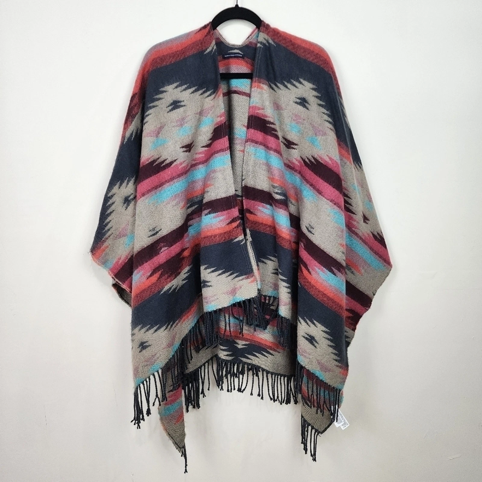American Eagle Outfitters Aztec Print Poncho