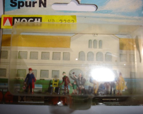 Still 3382 figuras escala N personal ferroviario, vendedores y pasajeros | Condition: Used