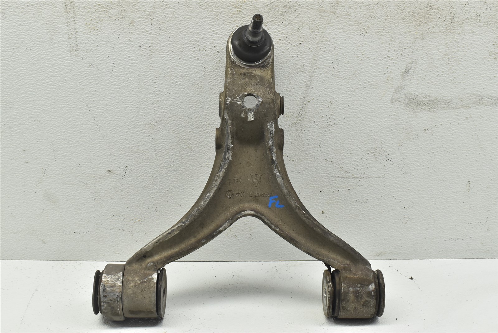 2005-2008 Maserati Quattroporte Control Arm Front Lower Left Driver LH 05-08