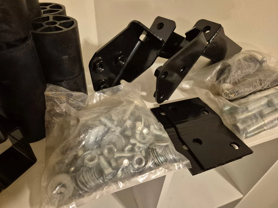 1988-1998 Chevy/GM 1500/2500 Pickup 2/4WD 3" Full Body Lift Kit C9356, C9357 - Image 4 of 4