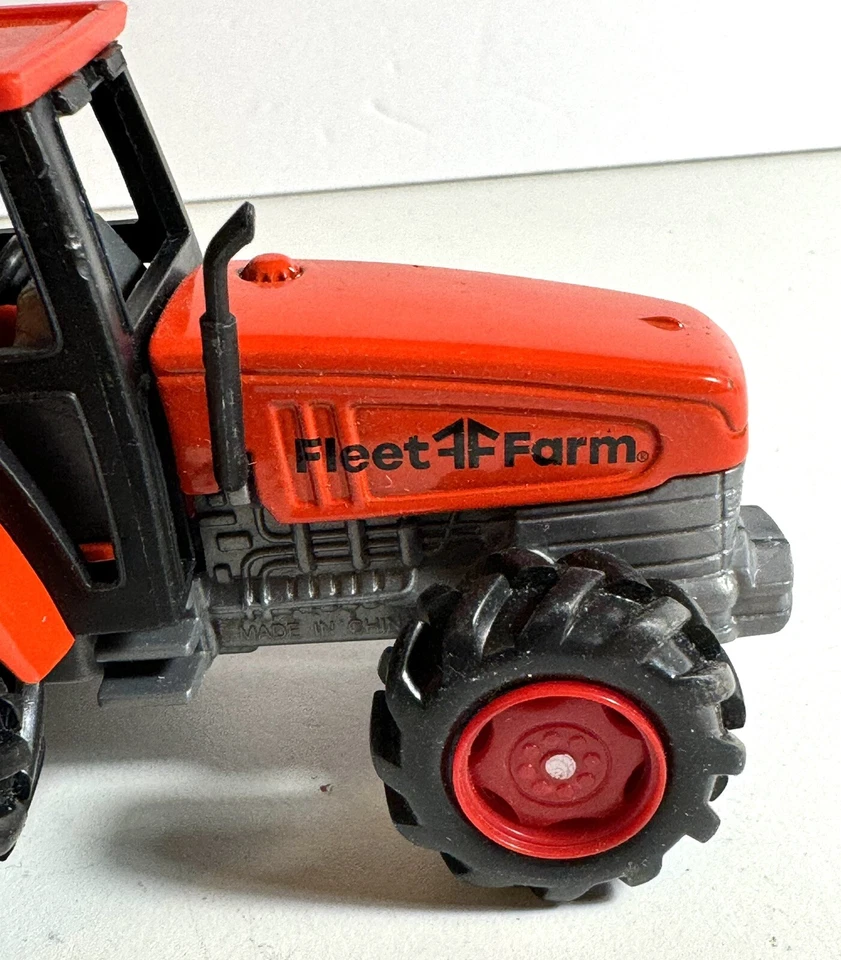 Fleet Farm Diecast Plastic Farm Tractor Toyland Motor Max Series - Image 3 of 4