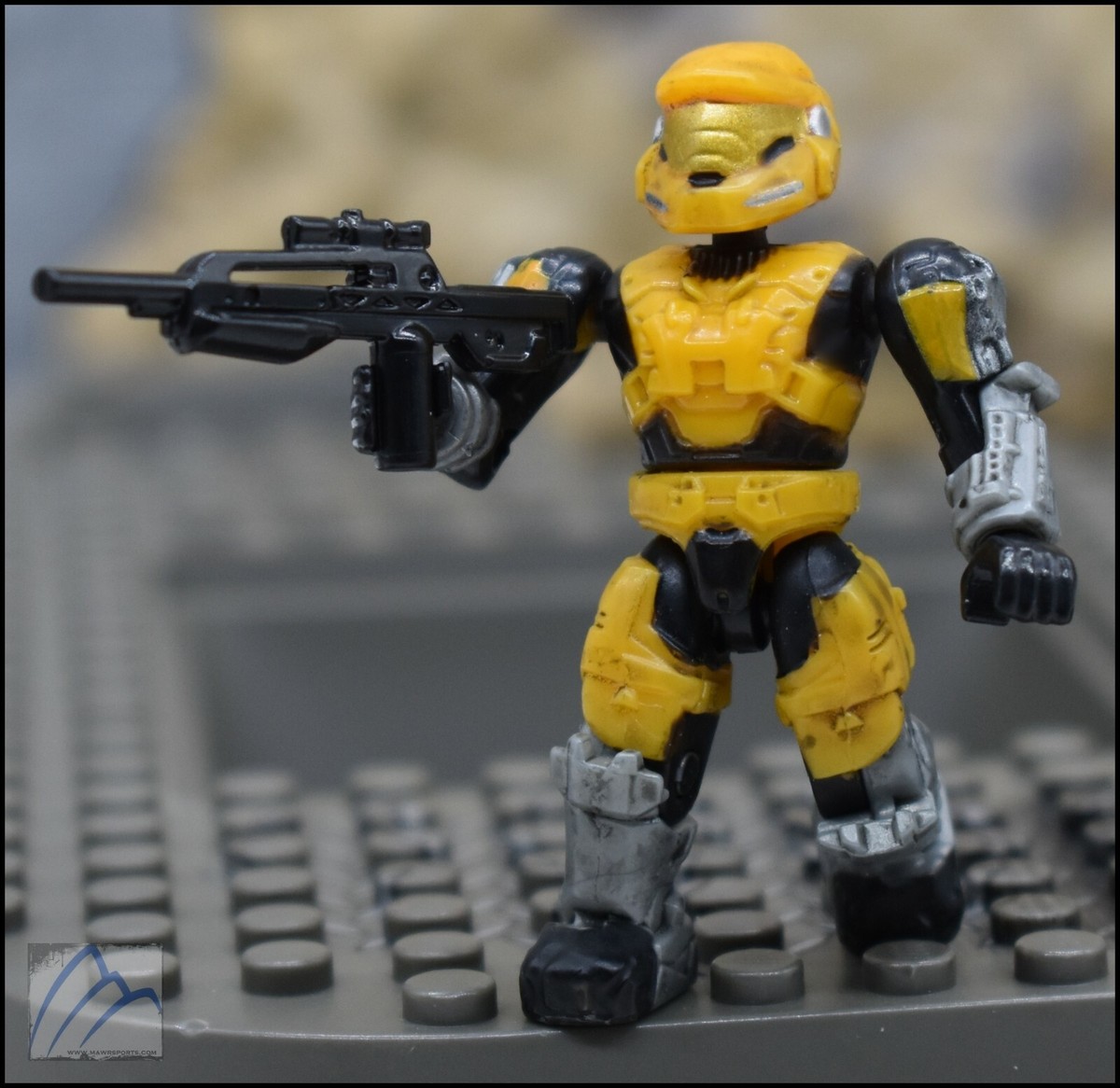 HALO MEGA BLOKS YELLOW GOLD UNSC SPARTAN MARK V(B) MINI FIGURE MAF SERIES 6  | eBay