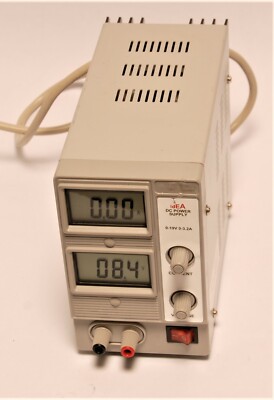 idEA Labornetzgerät Ausang DC power supply max.19V DC, Max. 3,2 A , prim. 230V~