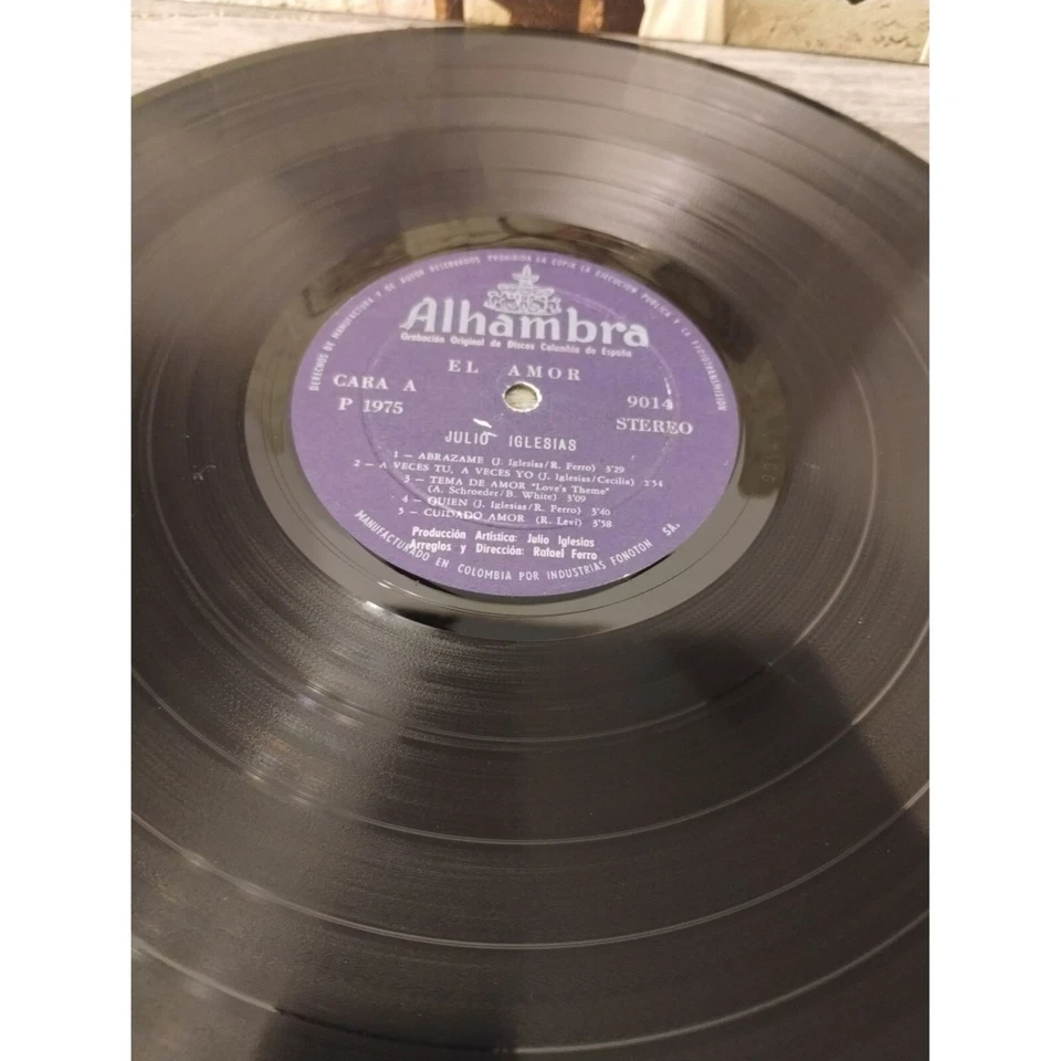 JULIO IGLESIAS El Amor Vinyl LP 1975 Columbia Record Import Spain - Image 2 of 4