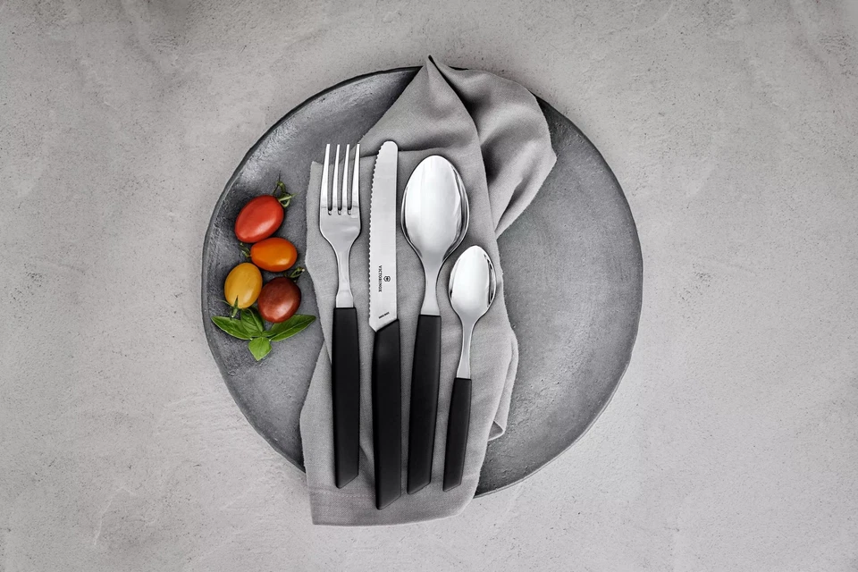 Victorinox - Cuchillo de tomate dentado 11 cm moderno suizo - negro - 6.9003,11 W Foto 2 de 4