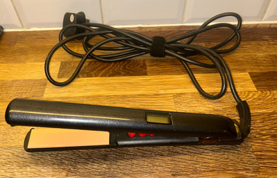 CHI G2 Titanium Infused Keramikplatten Professioneller Haarglätter 1,25''