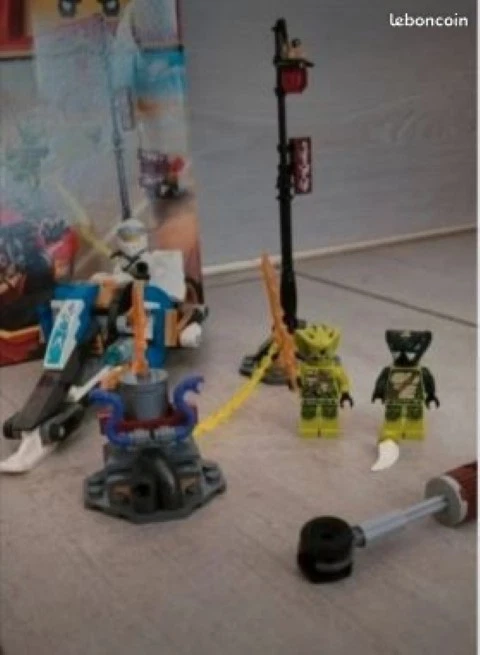 LEGO Ninjago 70667 Kai's Blade Cycle & Zane's Snowmobile, photo 2 sur 3