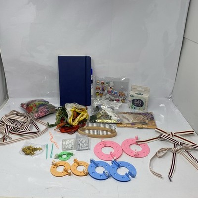 Bastelpaket verschiedene Artikel u.a. Knäuel, Webstühle, Notizbuch, Aufkleber & mehr