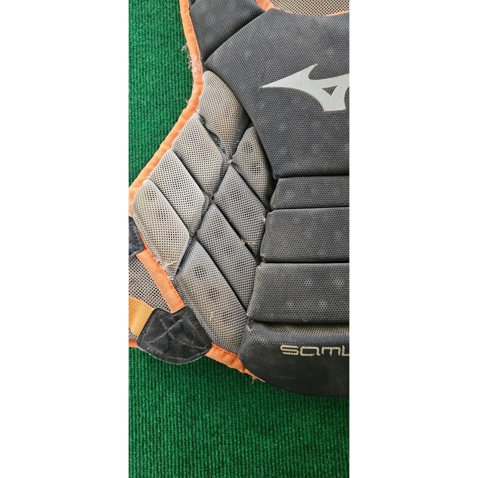 Protector de pecho protector de piernas naranja Mizuno Samurai Béisbol Catcher's Gear Foto 3 de 4