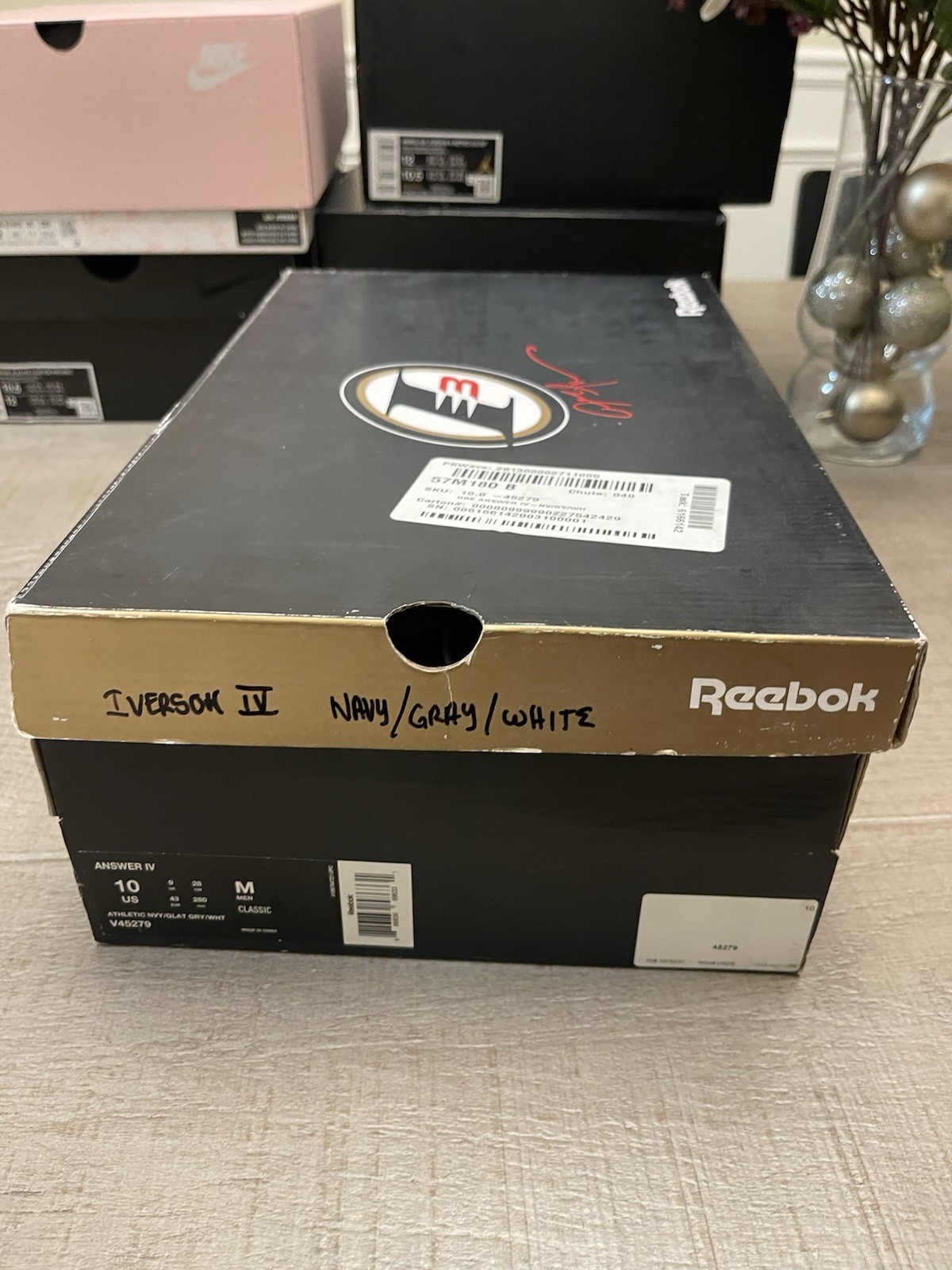 Size 10 - Reebok Answer 4 Georgetown