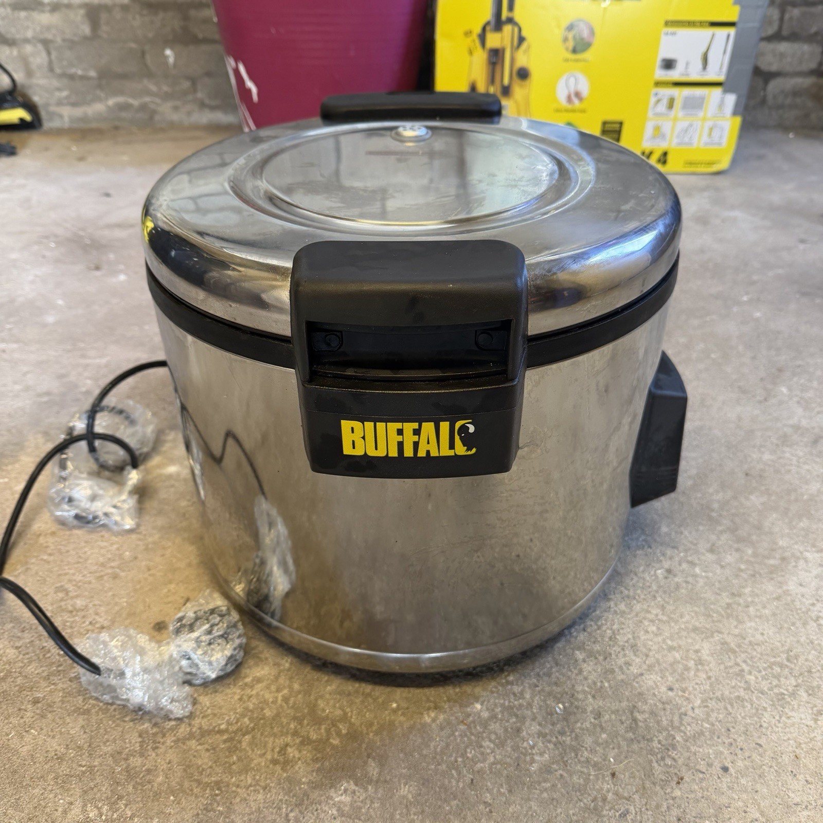 Arrocera eléctrica comercial Buffalo J300 - 6L - Nueva