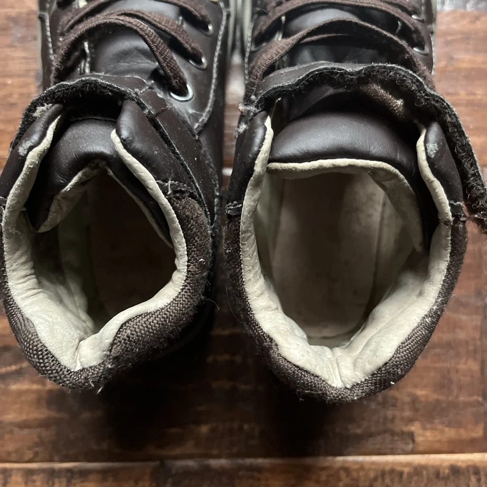 Zapatilla Pediped Little Boys EE. UU. Talla 11.5-12 EU 29 Marrón/Gris. Necesito plantillas nuevas Foto 2 de 4