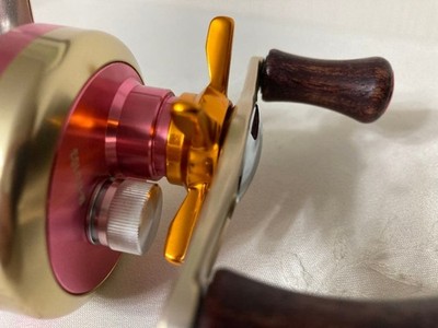希少メガバスM-ITO 103 Yuki Ito LimitedEdition Megabass M-ITO 103 Yuki Ito Limited Edition Spinning Reel Rare