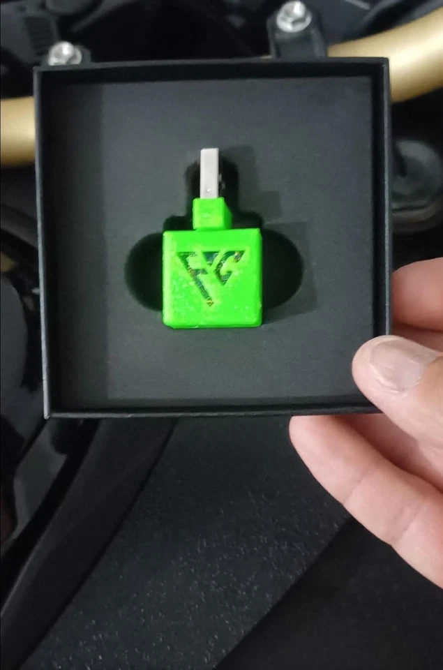 Adattatore Wireless per Carplay e Android,Africa Twin & Nt1100. "Disponibili" - Immagine 4 di 4