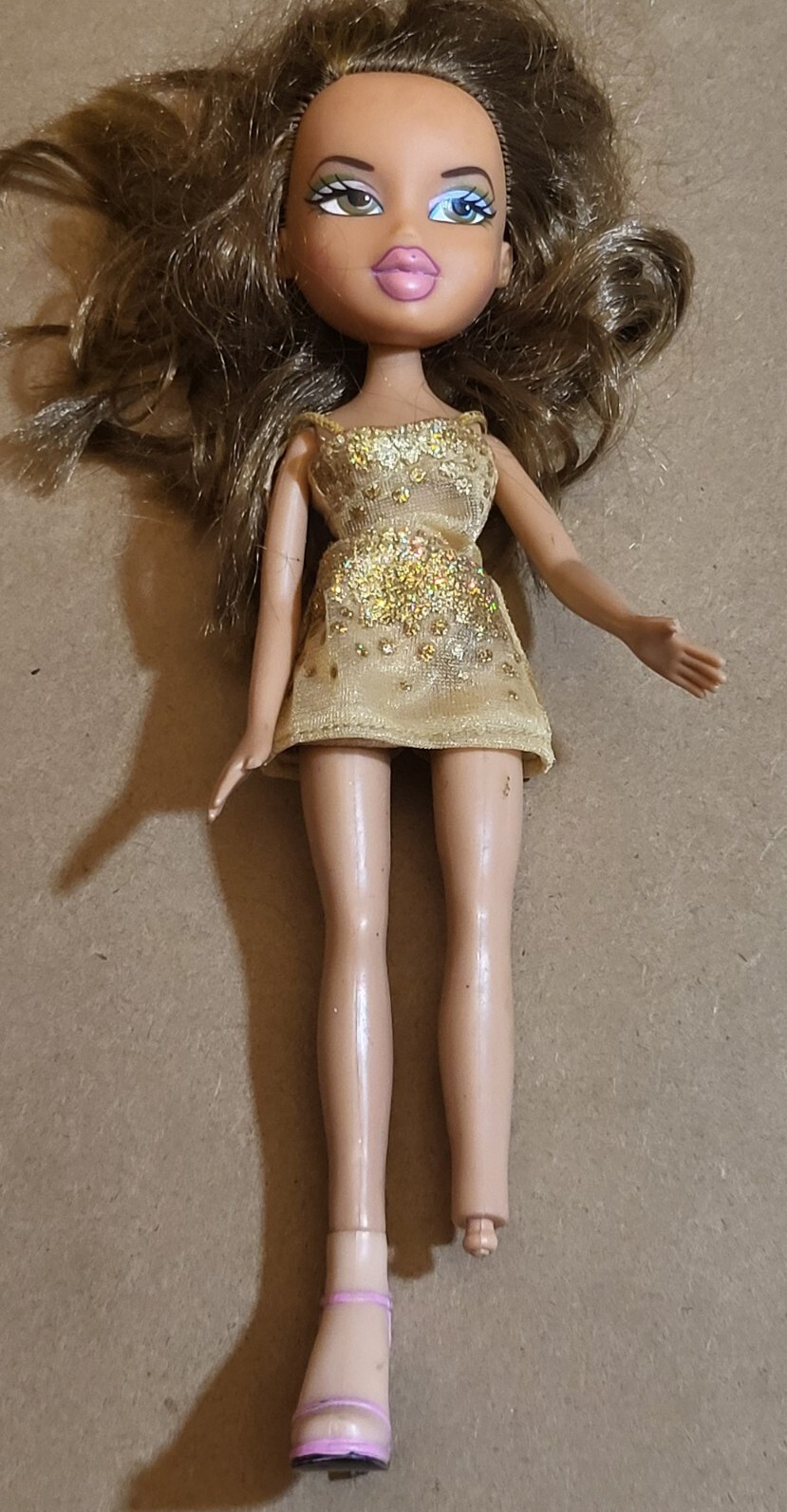 2001 MGA Bratz Yasmin Sasha or other Doll African American C