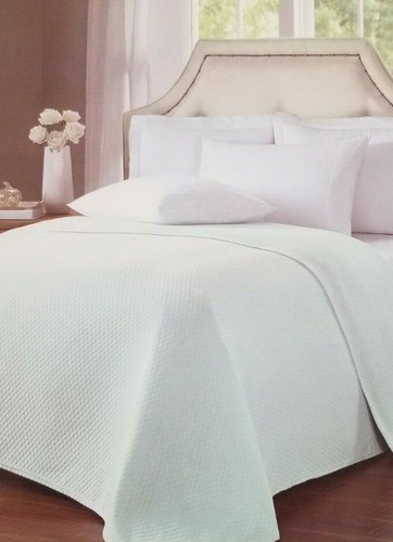 Charisma Triple Knit Blue Full / Queen Blanket $120 NIP - Picture 5 of 10