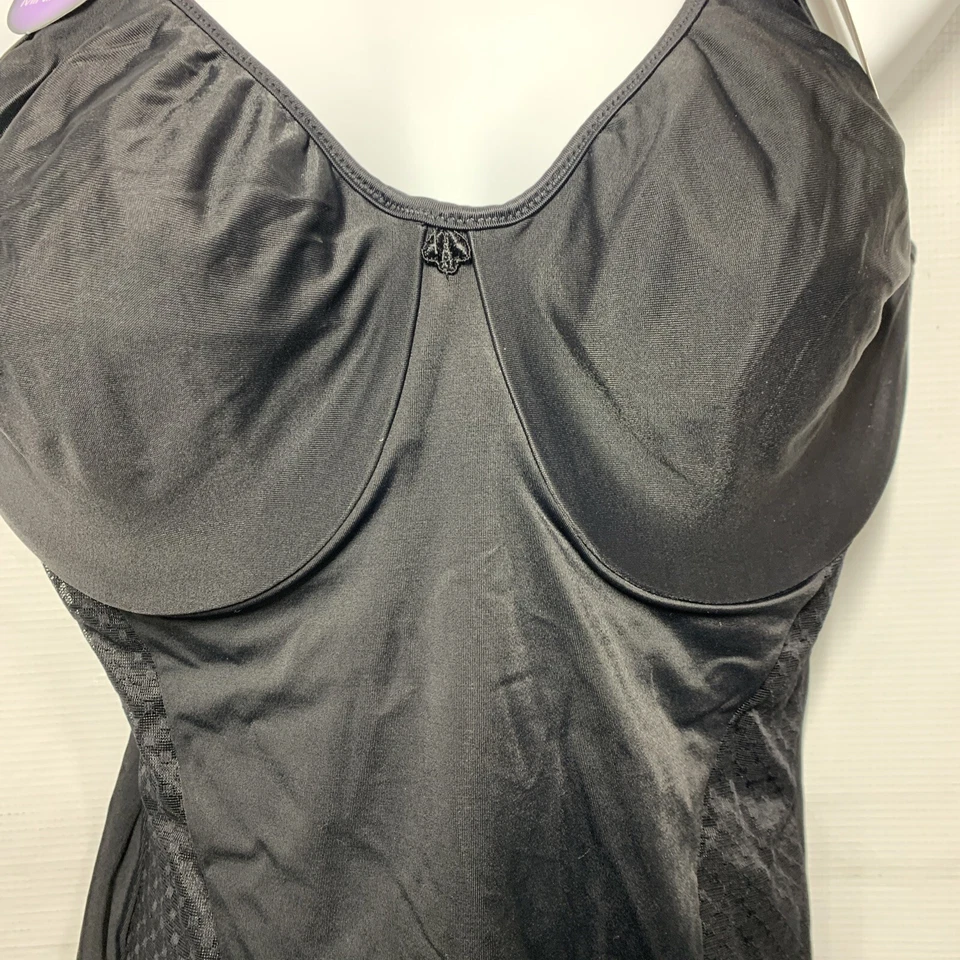 Бюстгальтер на косточках Bali Body Shaper Cool Comfort встроенный минимизатор черный 38C - Изображение 3 из 4