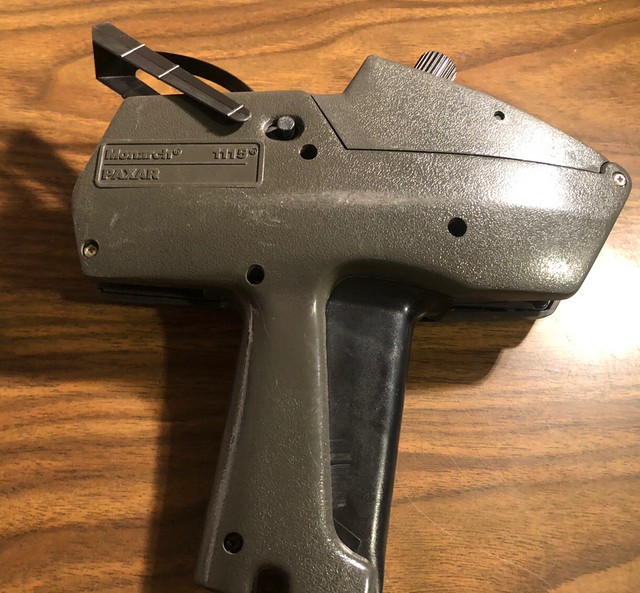 1 Avery Dennison Monarch 1115 Tag Gun Label Maker Labeler Tagger for