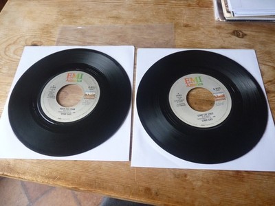 Stray Cats 2 USA rock'n'roll 7''s Strut plays VG Rock This Towm plays lowVG