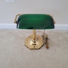Vintage Classic Bankers Desk Lamp, Green Glass Shade  Pull Chain Switch, Tested