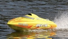 Proboat Recoil 26 Self-righting yellow brushless deep V RTR .