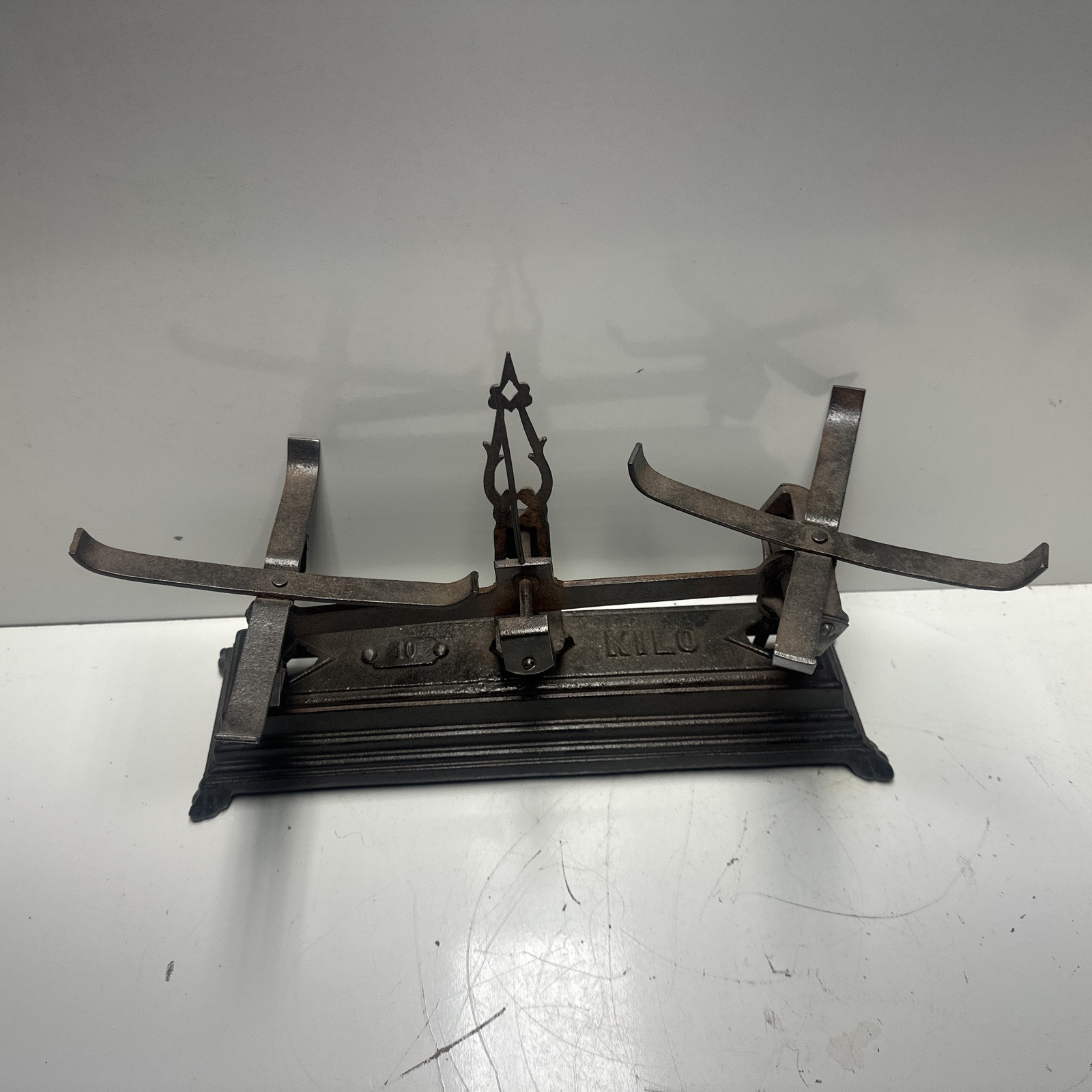 Antique 10 KILO Cast Iron Balance Scale Mercantile Weighing