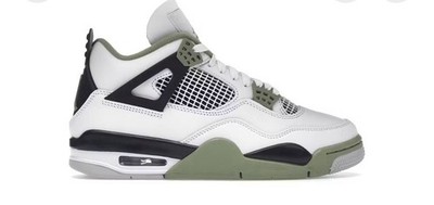 Jordan 4 Seafoam Size 8.5 With Box Barely Worn