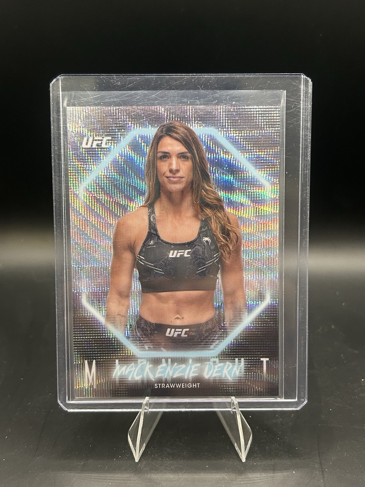 MACKENZIE DERN 2025 TOPPS MIDNIGHT UFC STRAWWEIGHT