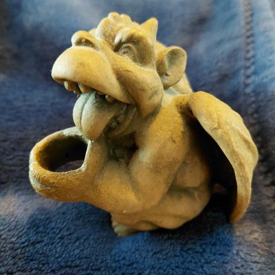 Design Toscano Licking Gargoyle 3'' Clay Pen Holder Halloween Fall Fun Vtg