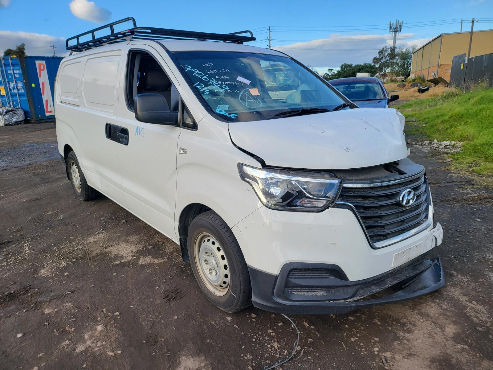 Hyundai ILoad Left Rear Upper Door Roller TQ 11/2007-03/2021 - thumbnail 6