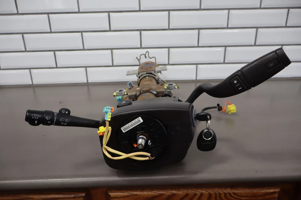 07-14 吉姆西育空 XL / Suburban GMT900 倾斜转向柱带钥匙/开关 — 第 2/4 张图片