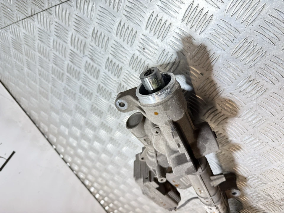 MERCEDES A CLASS W176 STEERING RACK ELECTRIC POWER 2014 6700003026 - Image 2 of 4