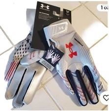 NWT Under Armour UA F9 Nitro Silver Metallic Football WR Gloves Youth Medium